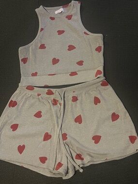 Colsie Gray Lounge Set with Red Heart Print